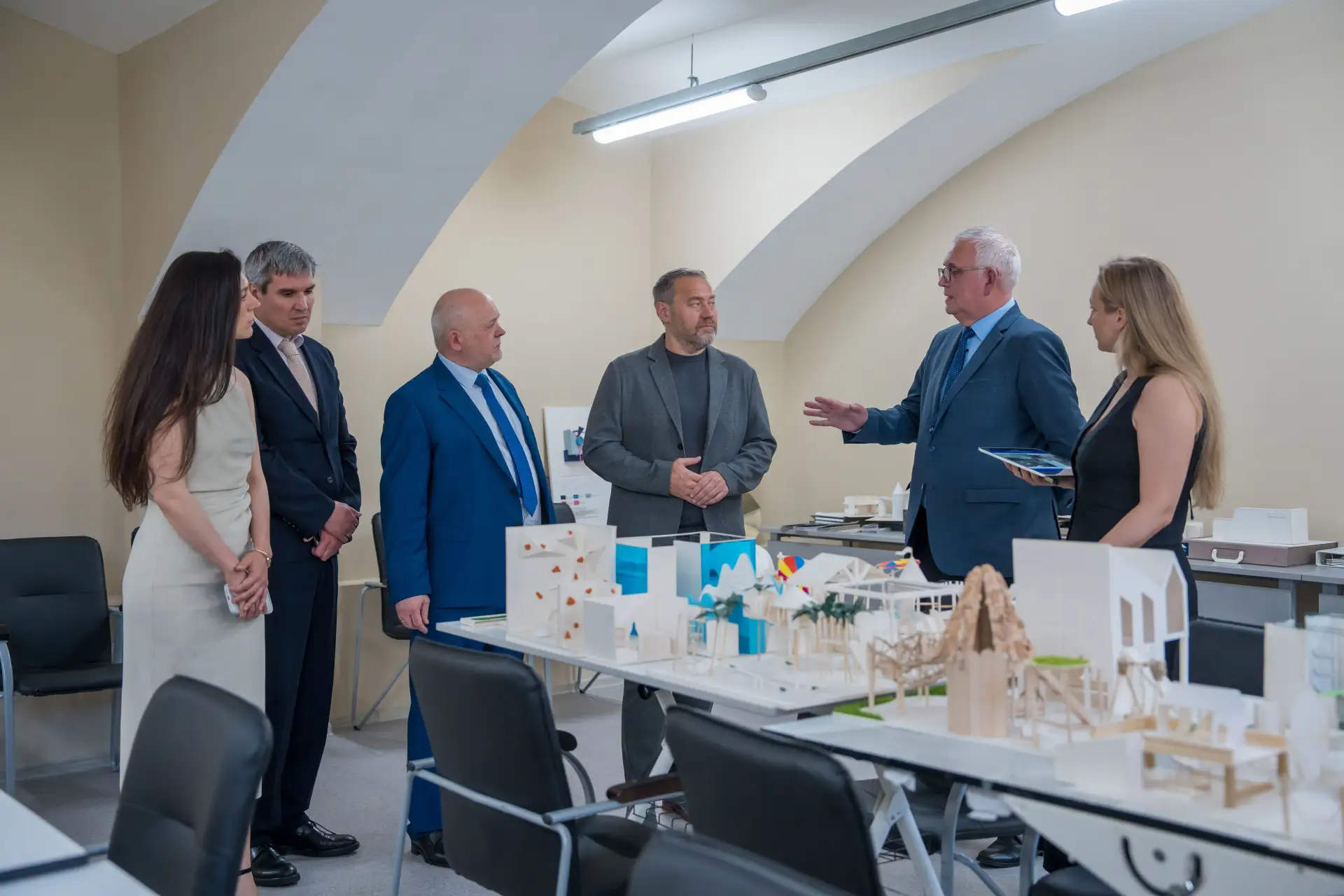 👨🏻‍🎓 👩🏼‍🎓В июле поздравлял выпускников Санкт-Петербургского архитектурно-строител...