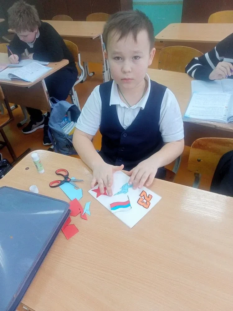 С 1 по 19 февраля в нашей школе проходила акция по сбору гуманитарной помощи нашим воен...