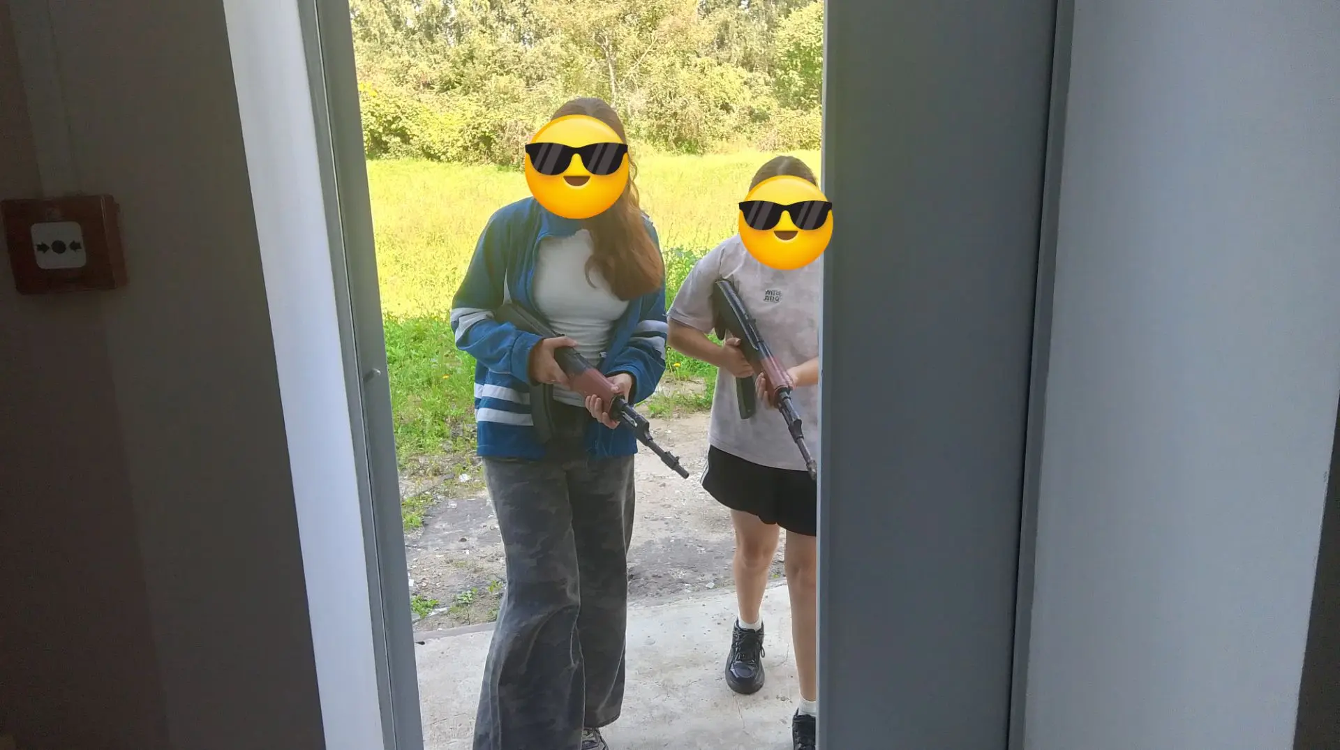 В МОУ «СОШ с. Студенки им. А. И. Бородина» прошли учения по антитеррористической защище...