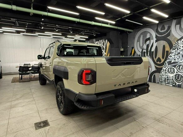 🚙🔥 Kia Tasman: корейский пикап, который ворвался в Россию и сразу устроил хаос в сегменте. Пока рыно