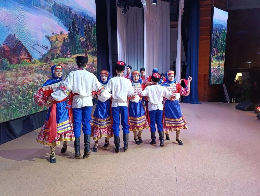 💐1 октября в ГДК «Строитель» состоялось по-настоящему теплое событие – праздничный кон...