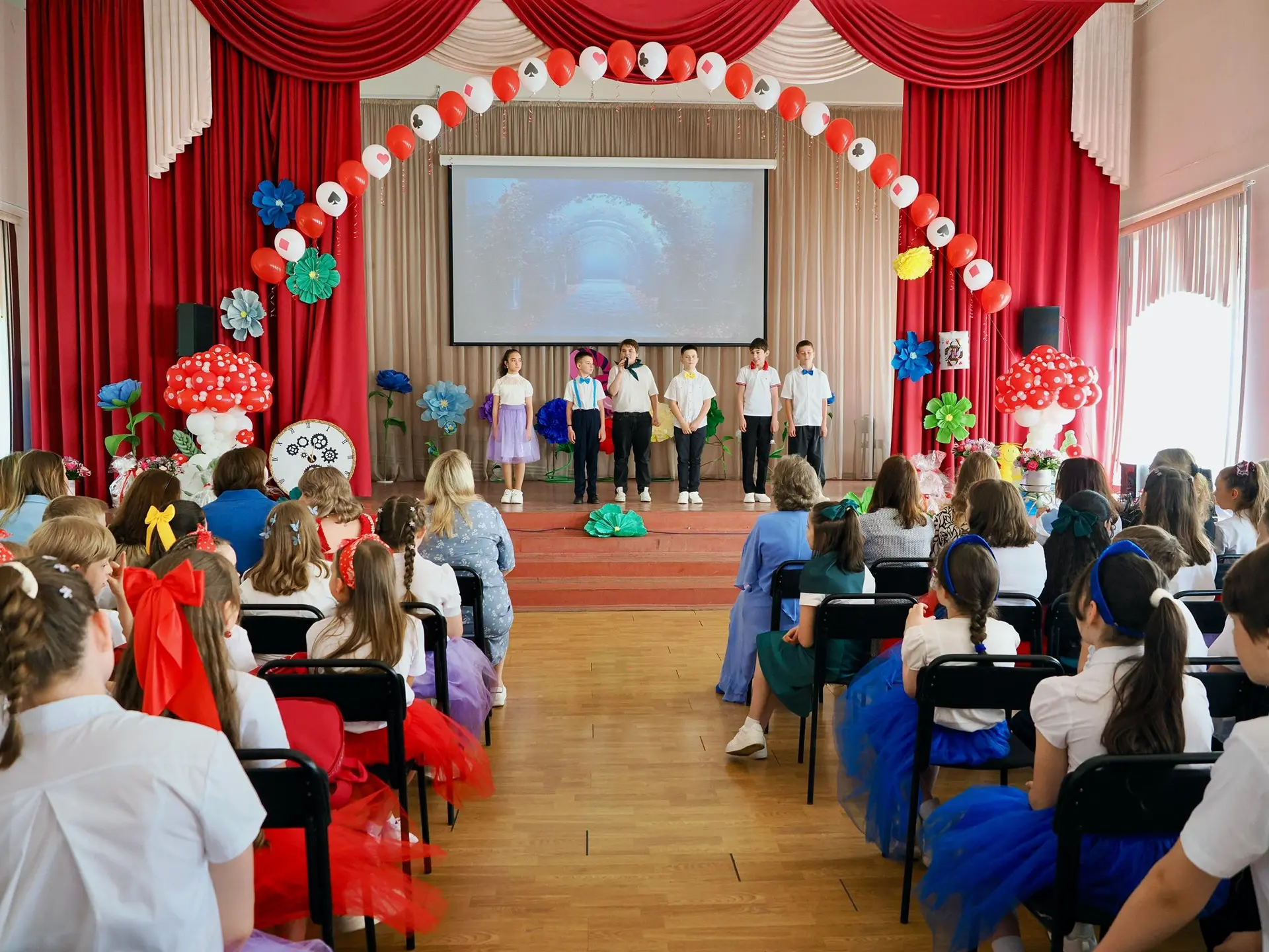 ВЫПУСКНОЙ В НАЧАЛЬНОЙ ШКОЛЕ (Часть 3) ☝️Продолжение предыдущего поста   🤩 Невозможно перестать радов