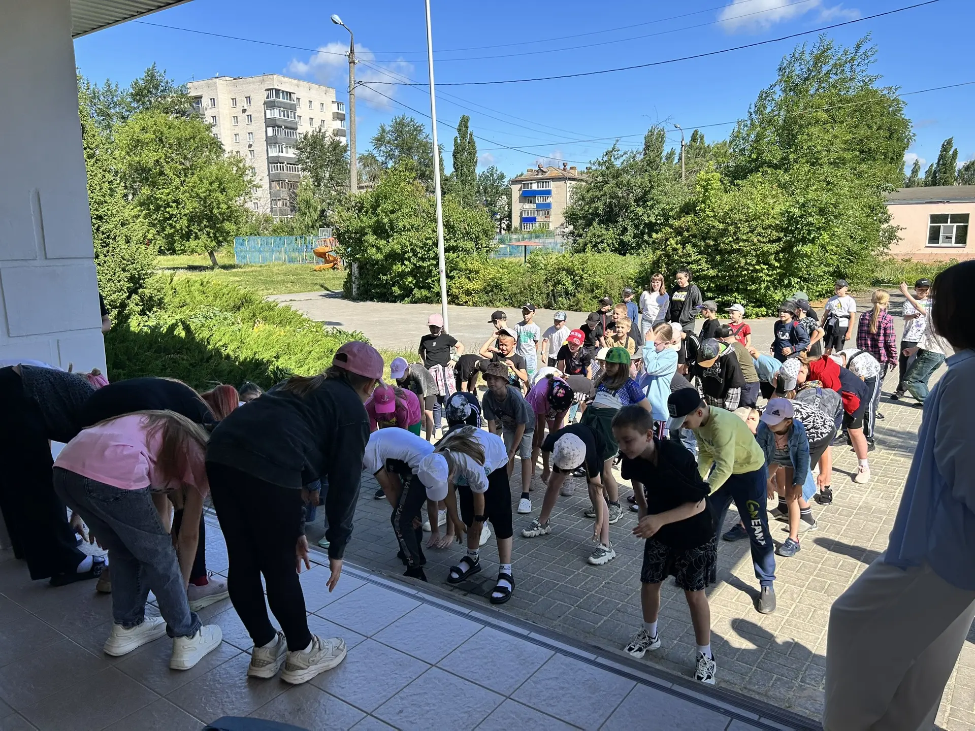 Энергия, спорт и добрые дела: как прошел наш лагерный день 18 июня ☀️
Лето в нашем лагере продолжает