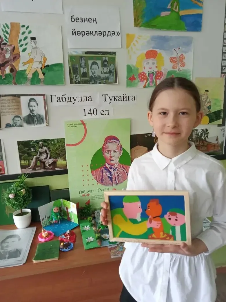 Г.Тукайнын 140 еллыгы унаеннан укучылар Кул эшлэнмэлэрен эшлэуне дэвам итэлэр.