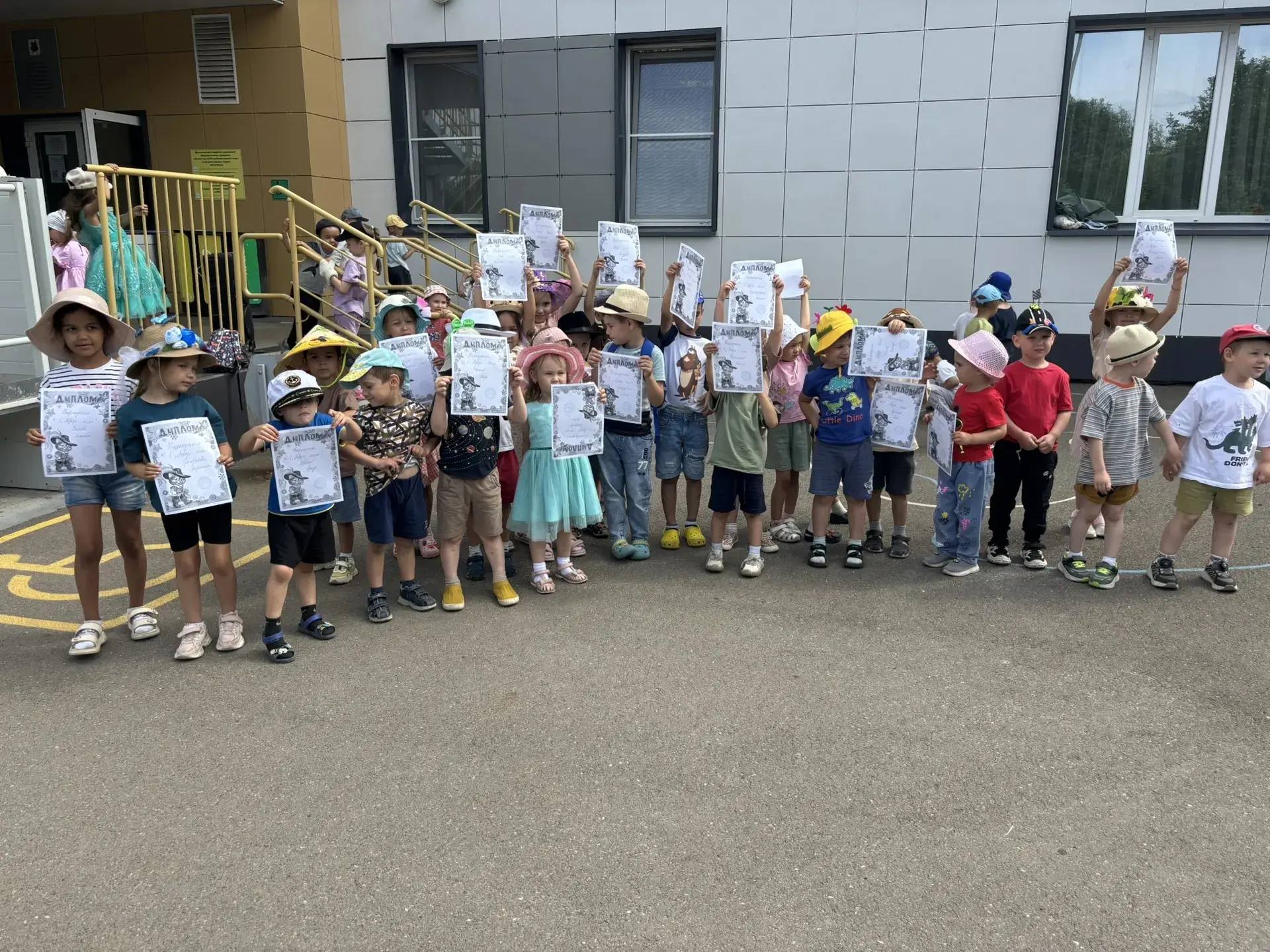 👒🎩✨ День Шляп в нашем детском саду! 🎉🧢