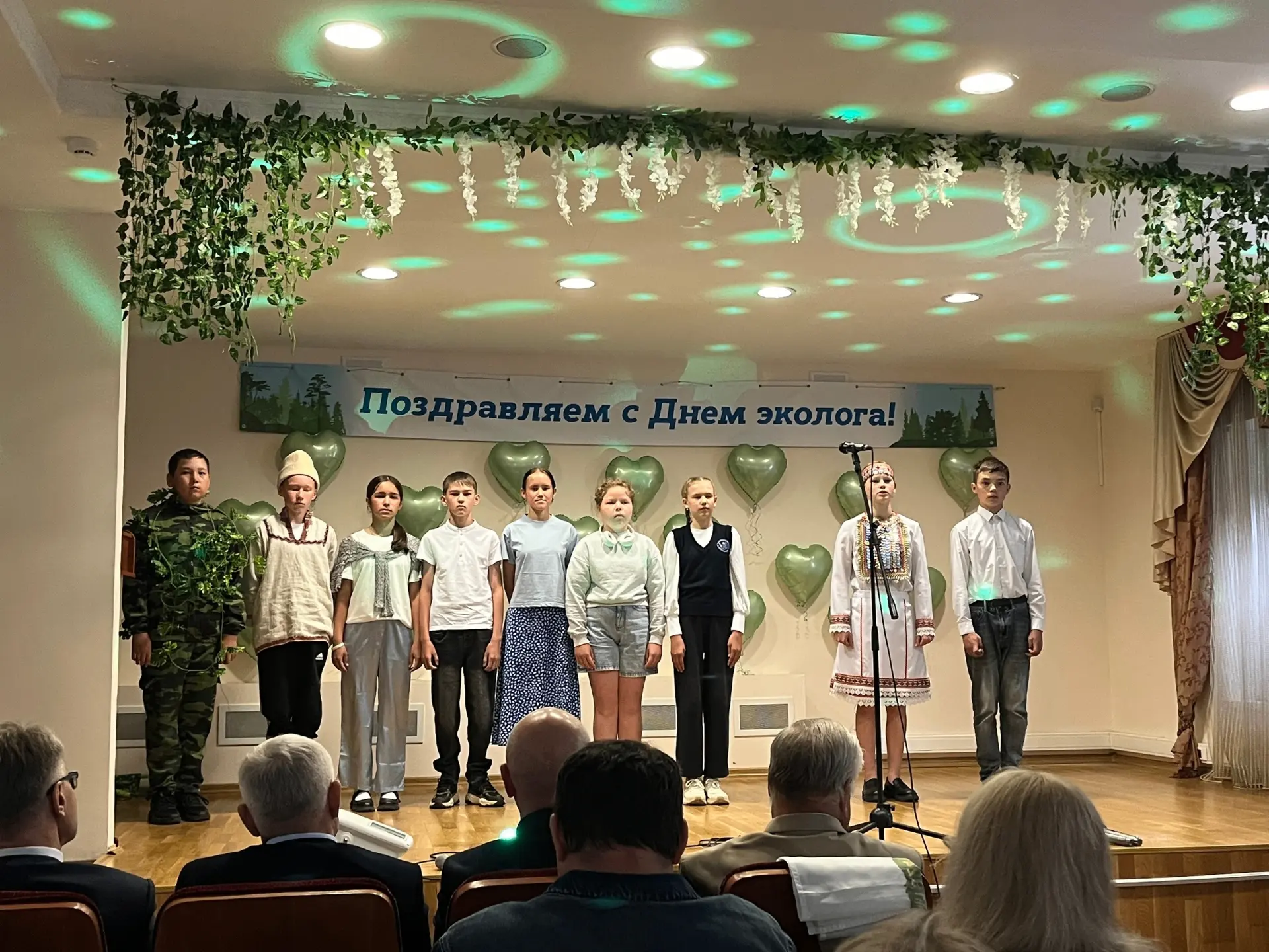 Наградили лучшие агитбригады республики! Сегодня 5 июня в Министерстве природных ресурс...