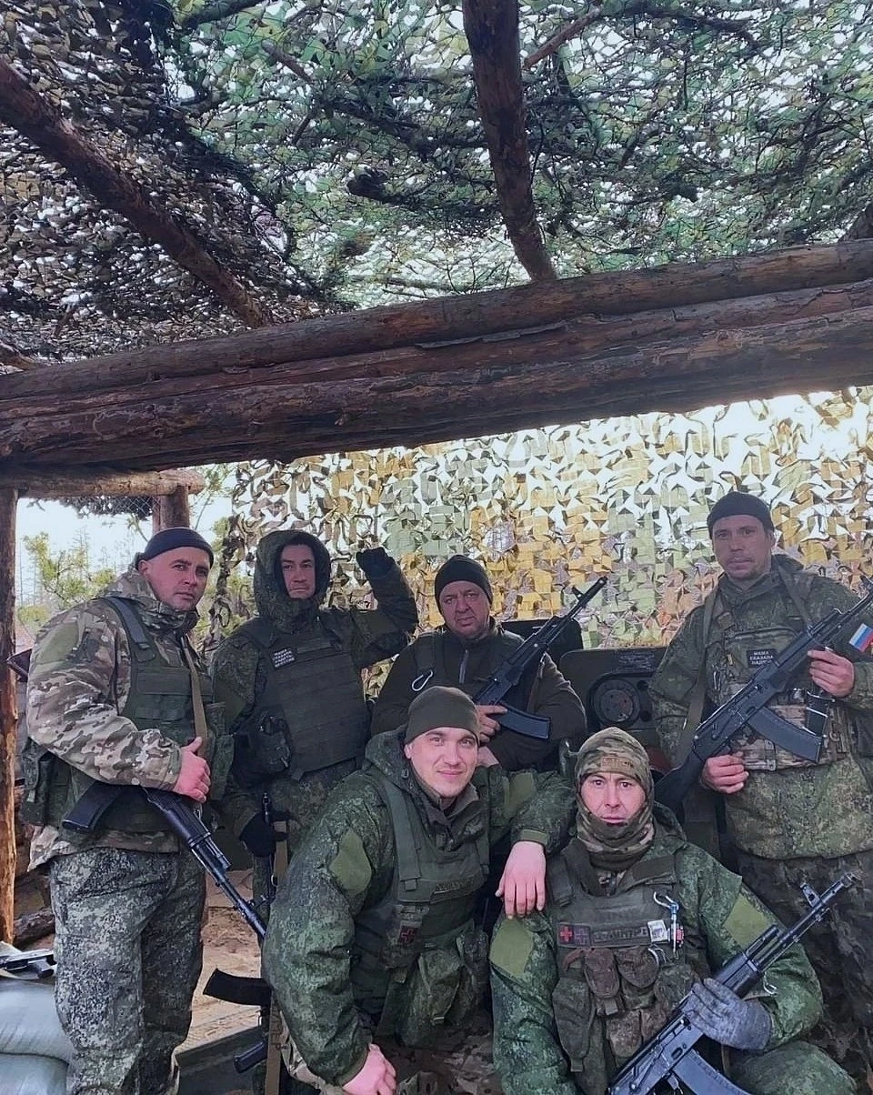 Стабильный состав, проверенные люди, надёжная точка ✊🇷🇺
