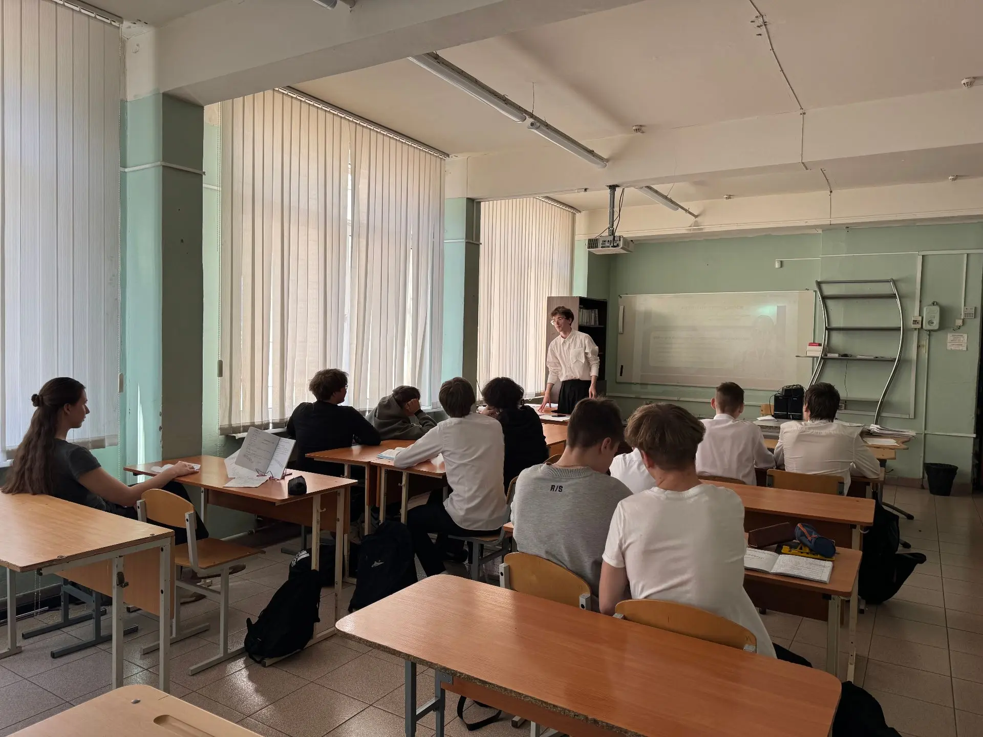 Сегодня Всероссийский тематический урок по финансовой безопасности на тему «Темная сторона искусстве