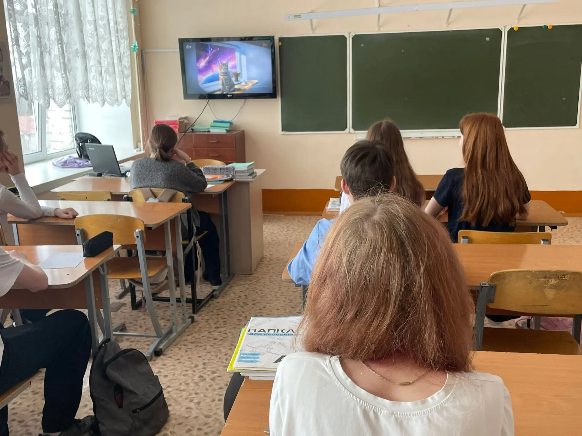 💫 6 апреля на «Разговорах о важном» наши ребята отправились в увлекательное путешествие… к звёздам! 