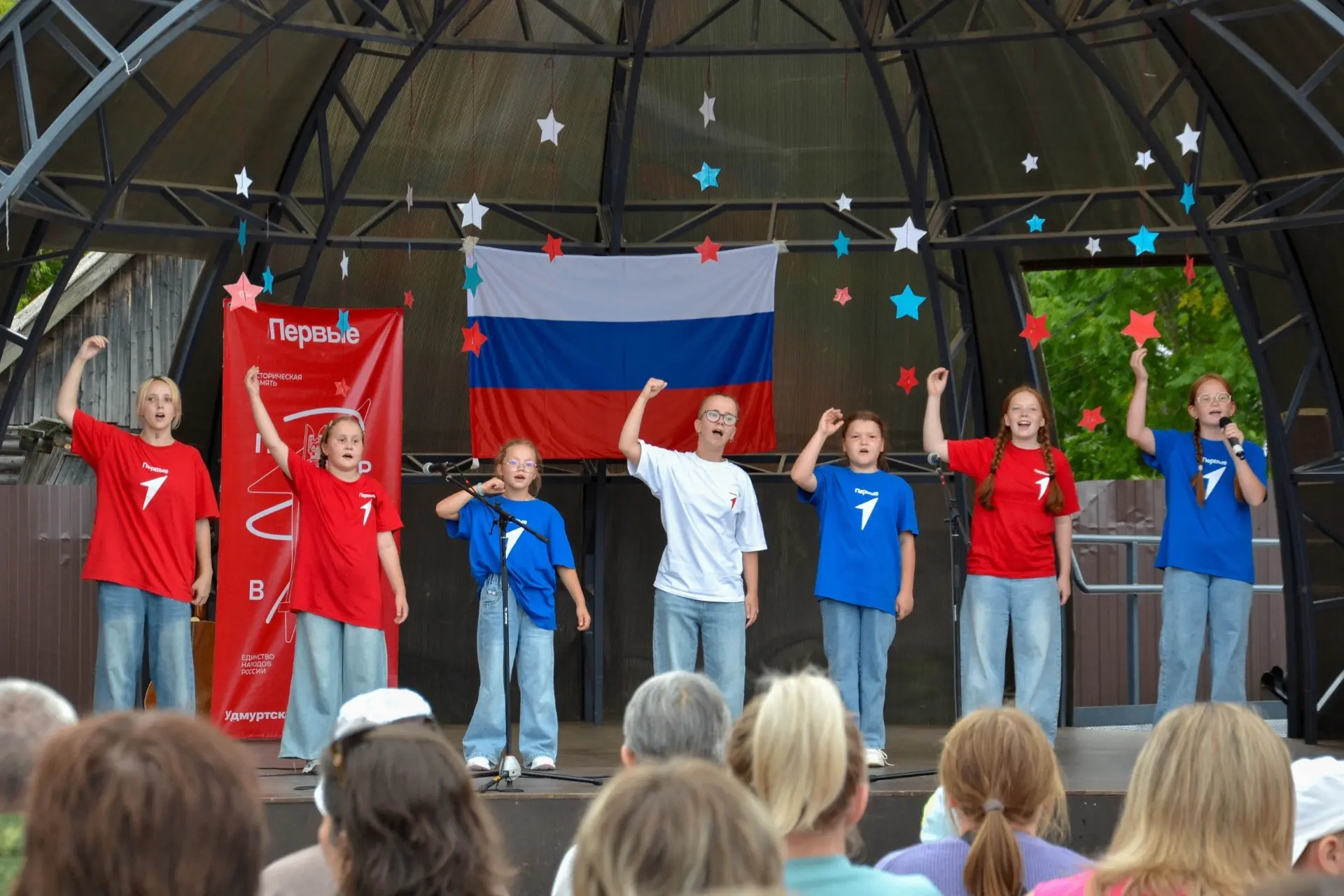 🤩 Хор Первых — первый шаг на сцену