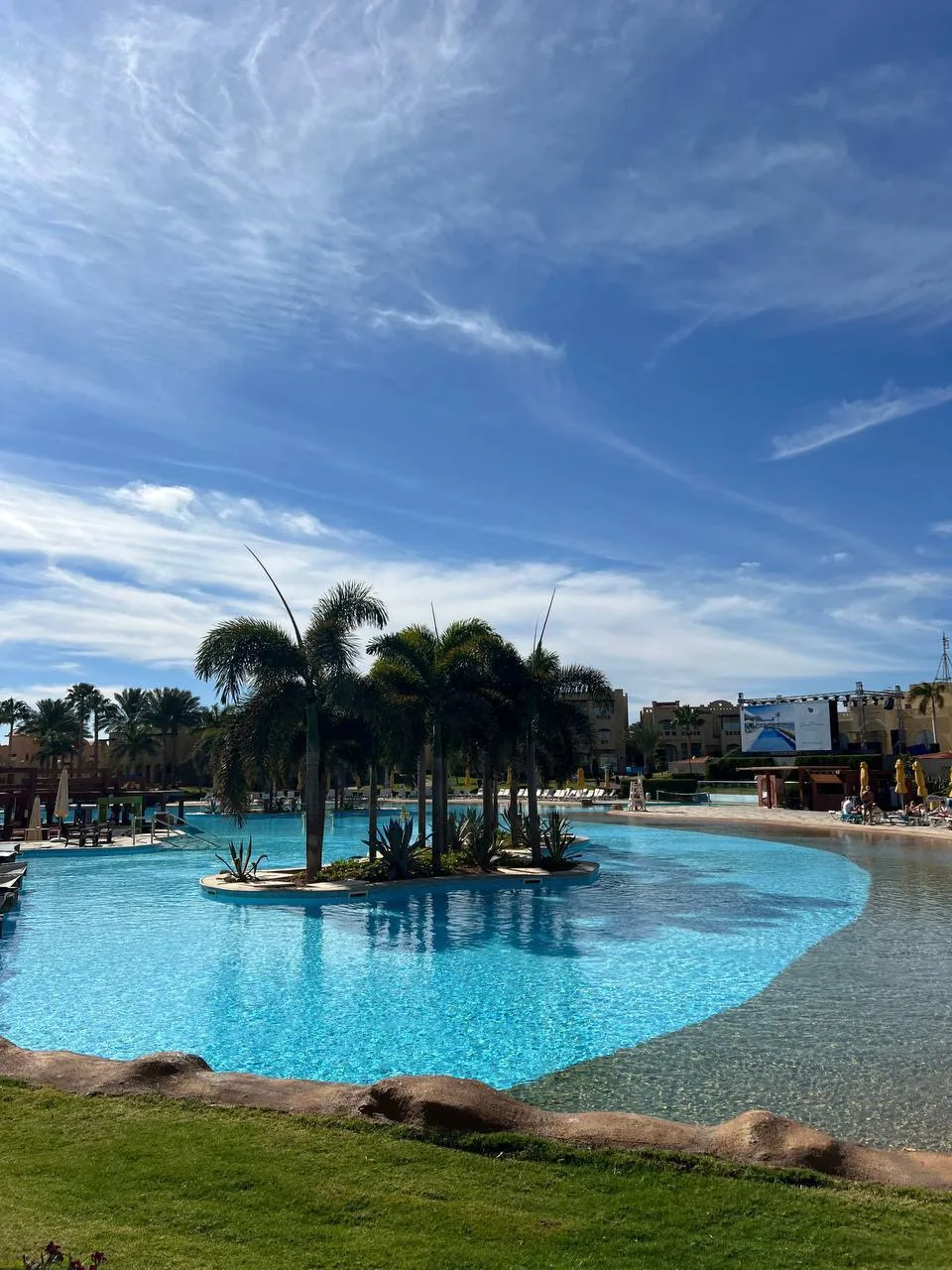 Сегодня забронировали в Египте классный отель Rixos Sharm El Sheikh 18+ с вылетом в бли...