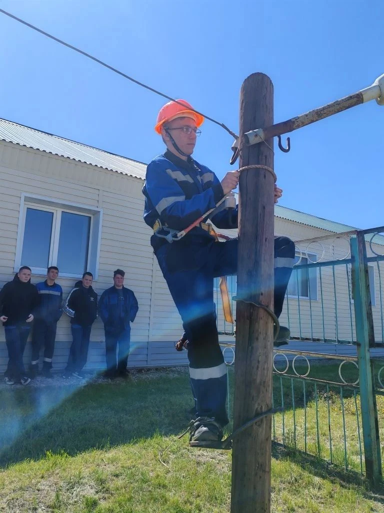⚡️ В колледже прошел профессиональный полигон для будущих мастеров по профессии «Мастер...