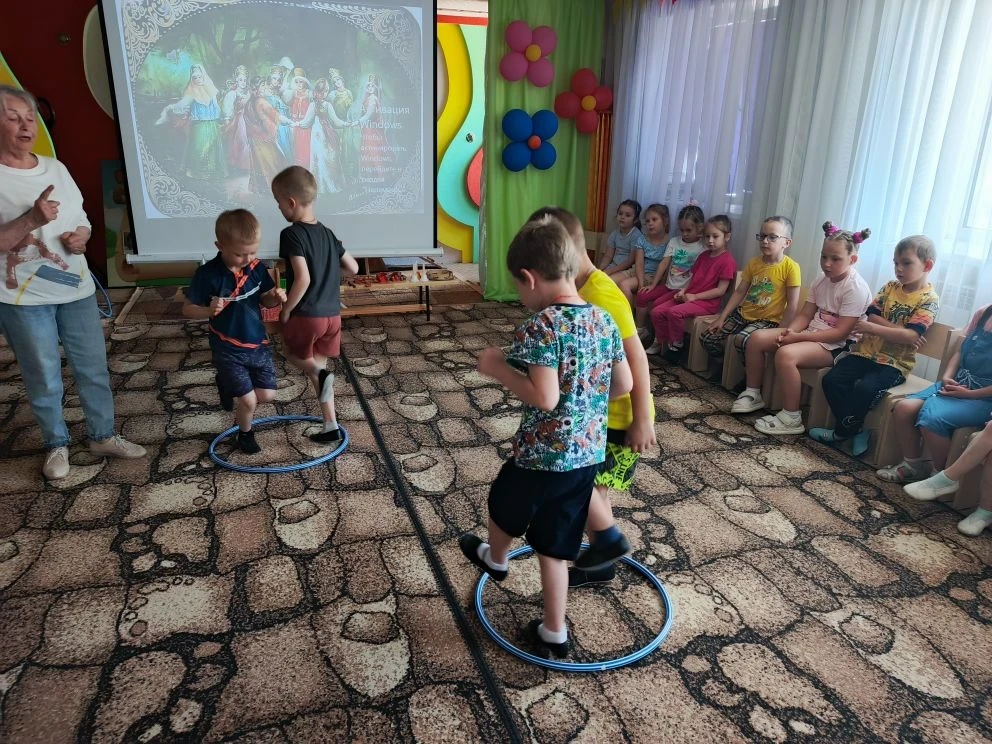"#Год_единства_народов_России_2026"
В детском саду №264 прошло фольклорное развлечение «Сундучок нар