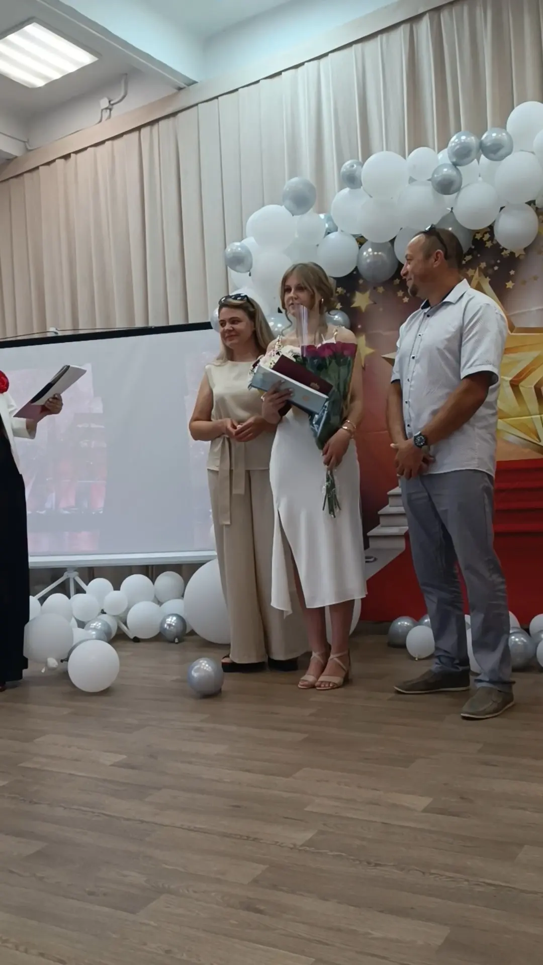✨Гордость школы ✨

Поздравляем нашу выпускницу Марию Комендантову с получением аттестата с отличием 