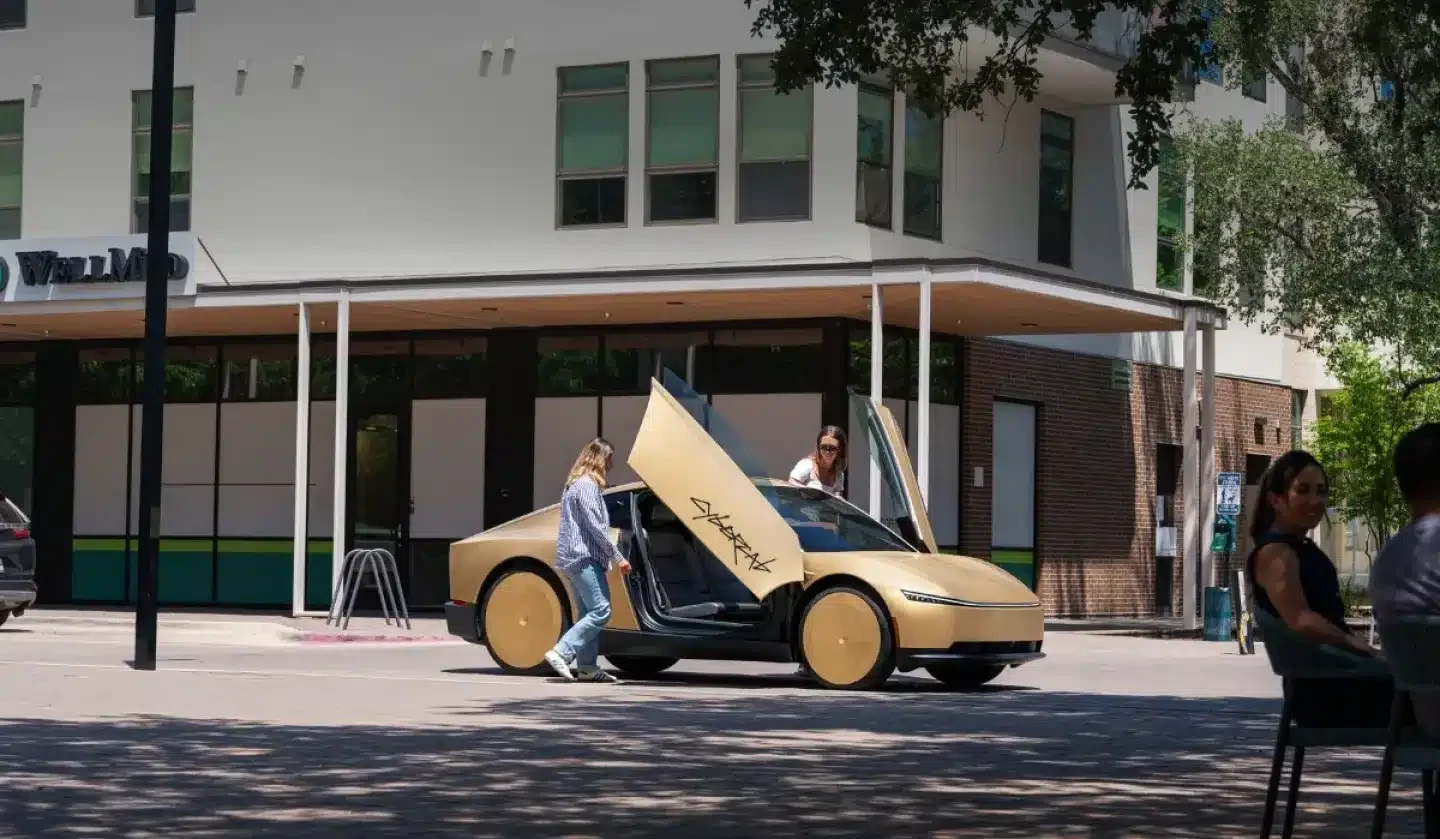 Tesla запустила «Кибертакси», не приглашая прессу: наблюдатели сомневаются в его успехе