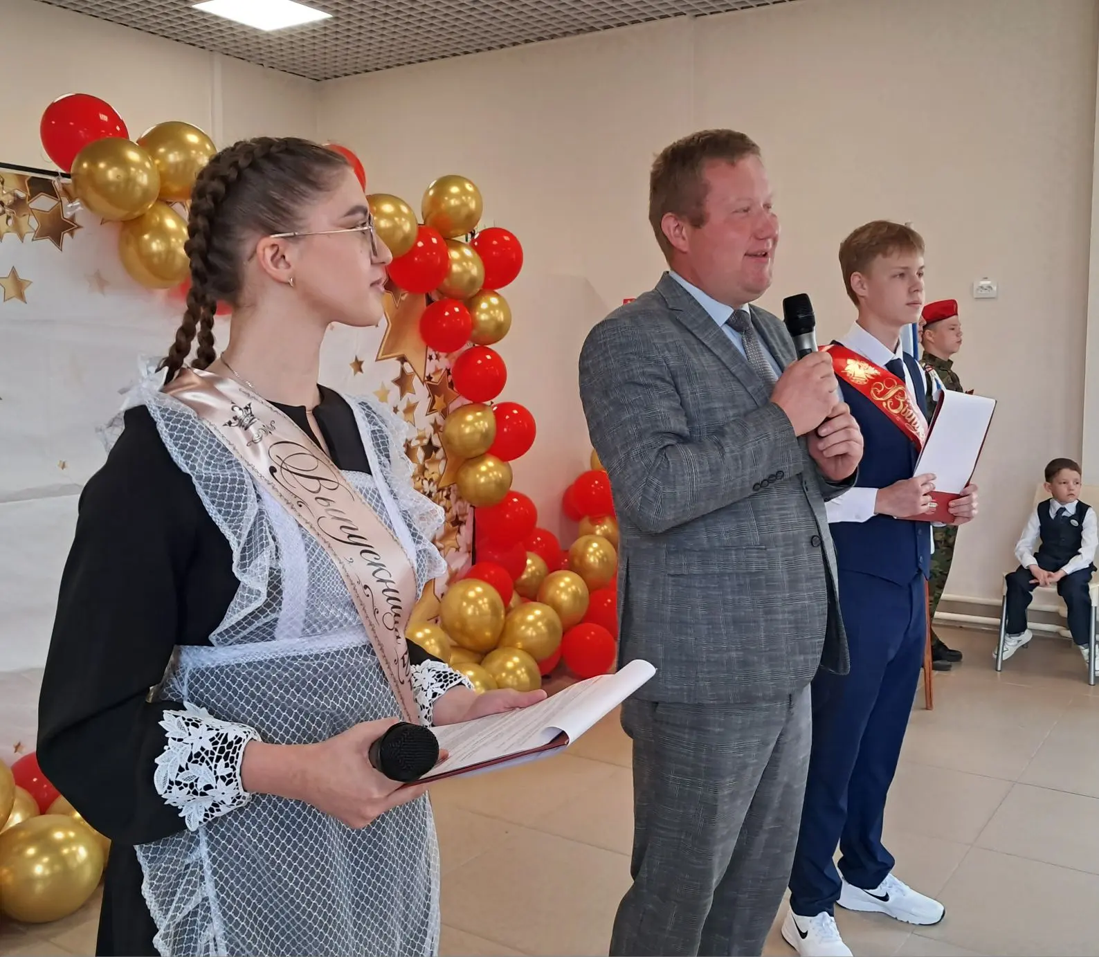 🔔 В нашей школе прозвенел Последний звонок!