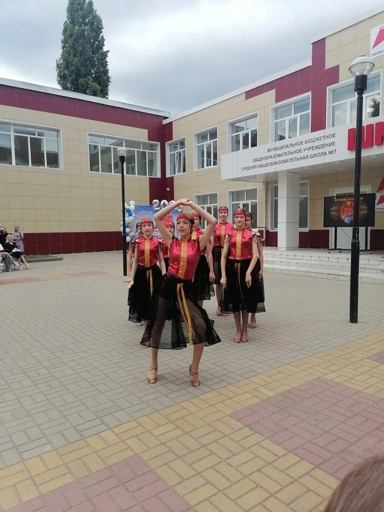 🔔ВЫПУСК 2026: Начало Нового Пути
   📑Символично, что торжественное вручение аттестатов состоялось 