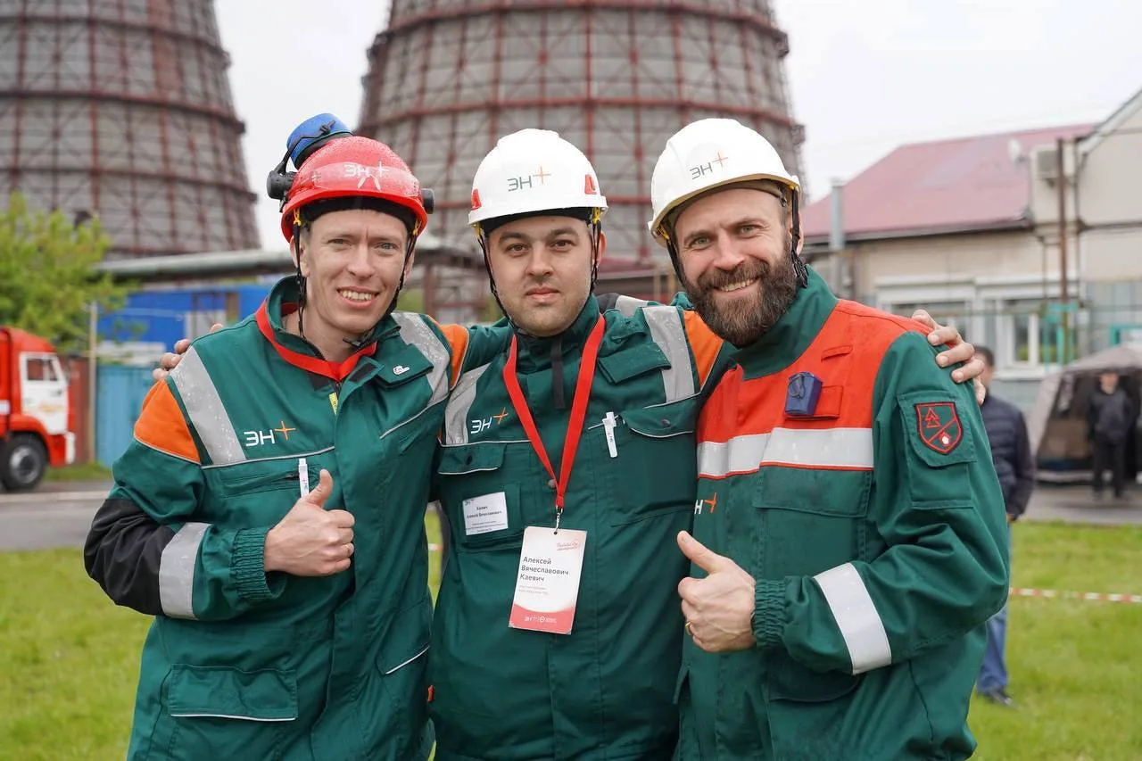 Оперативник — это особый склад характера🏭

— сдержанные, несуетливые, но при этом умеющие быстро пр