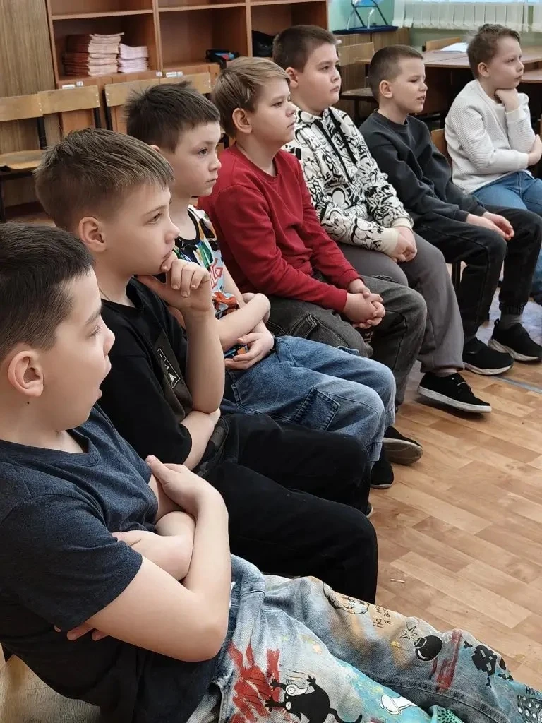 В рамках мероприятий по профориентации для учащихся 3" Ж" класса была проведена профессиональная про