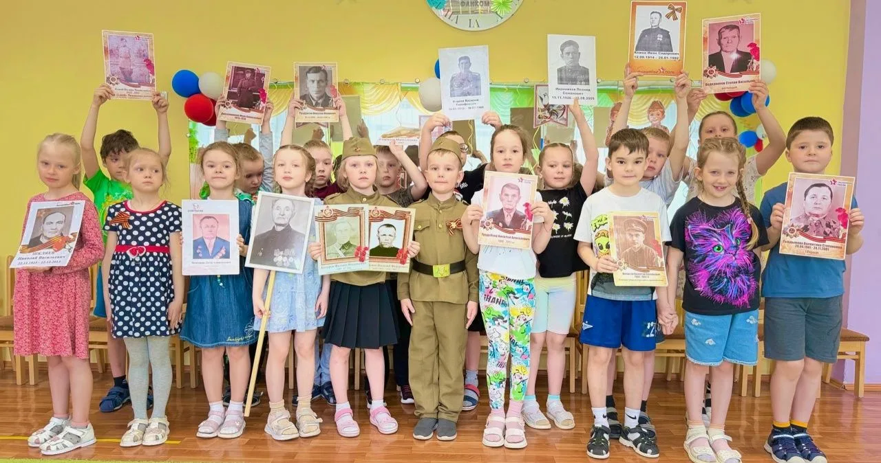В нашем детском саду 🌟🌟🌟 прошла трогательная и значимая акция «Бессмертный полк». 
В этот день во