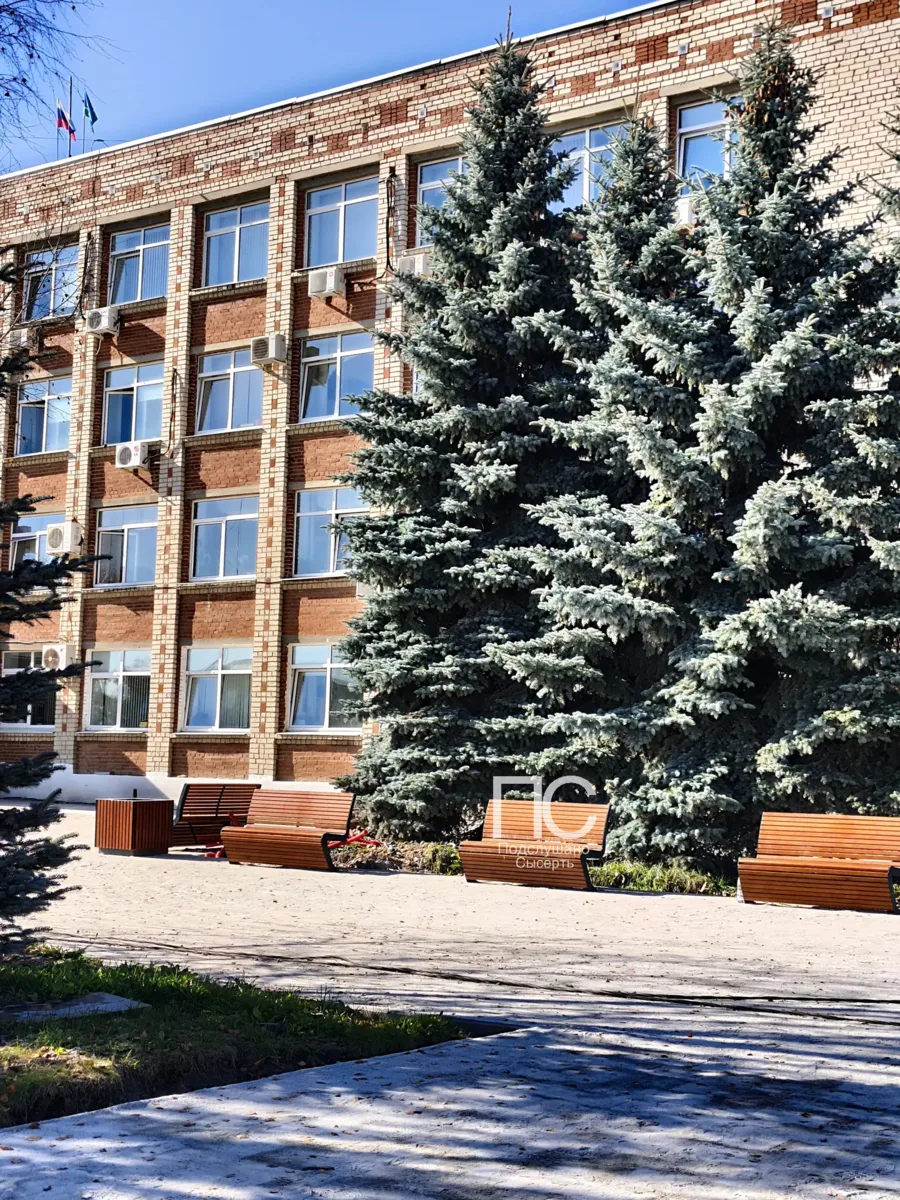 Вот такой уголок уже получился у администрации 🌲
