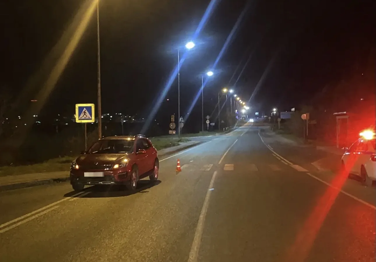 В Сыктывкаре водитель Kia Rio сбил на переходе не спешившегося 13-летнего велосипедиста