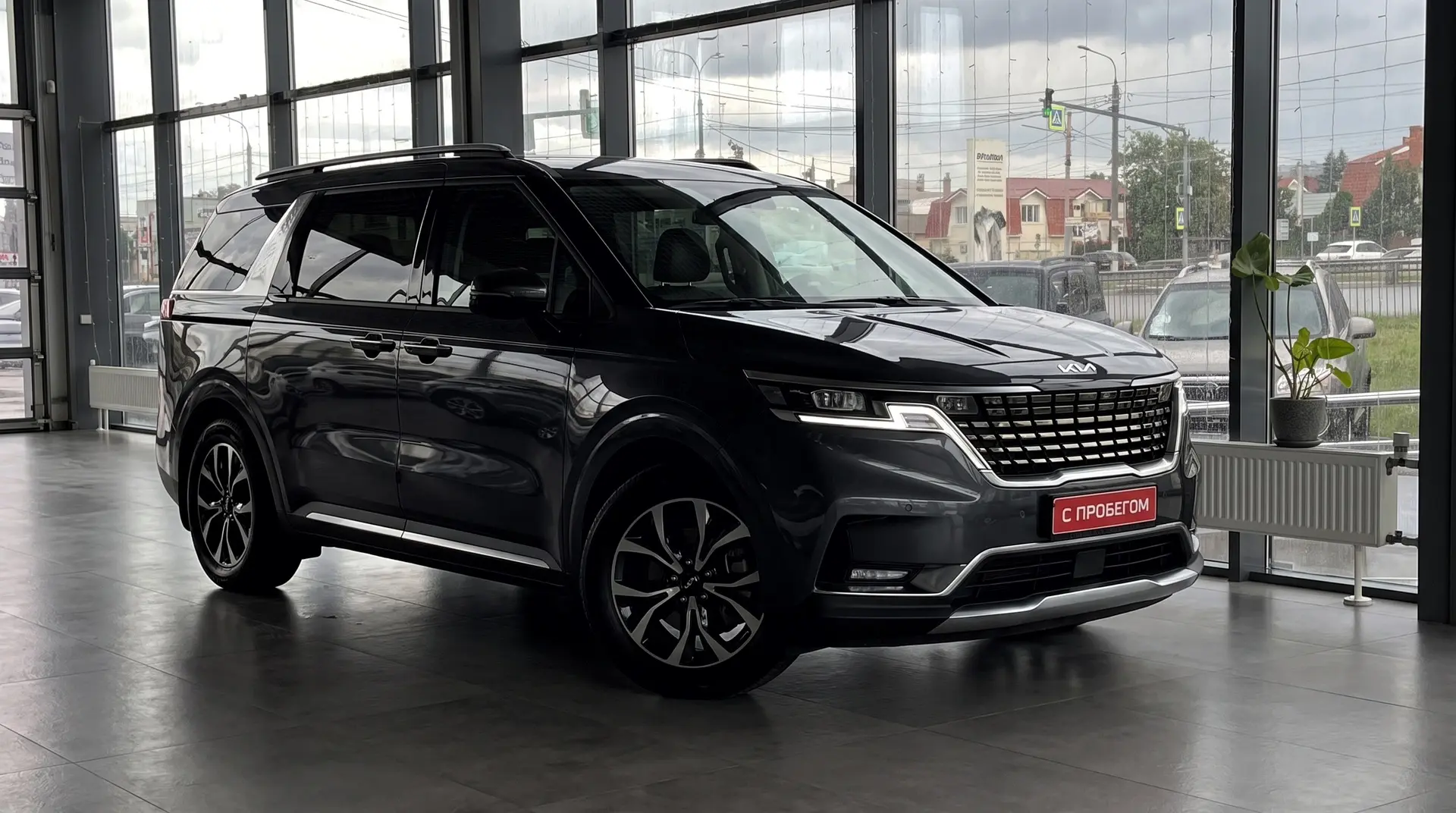 В продаже KIA Carnival

✔️ Год выпуска - 2023
✔️ Модификация - 2.2 CRDI AT
✔️ Объём двигателя - 2.2 
