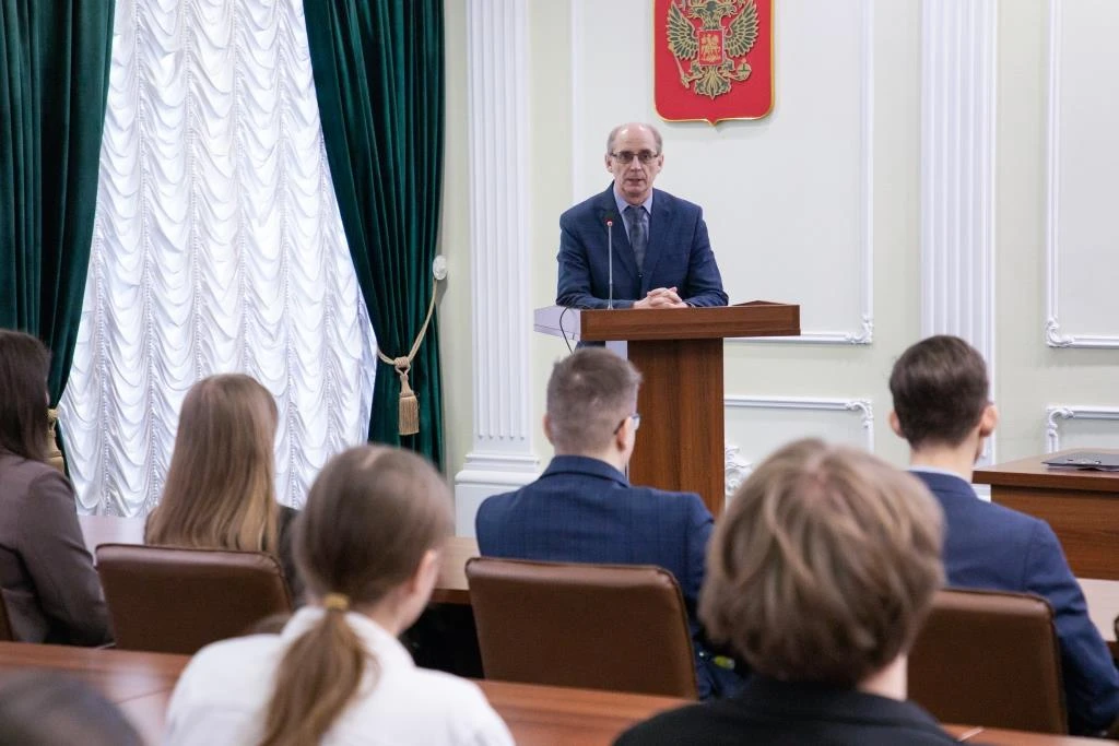 На площадке университета прошел региональный этап Всероссийской олимпиады школьников по английскому 