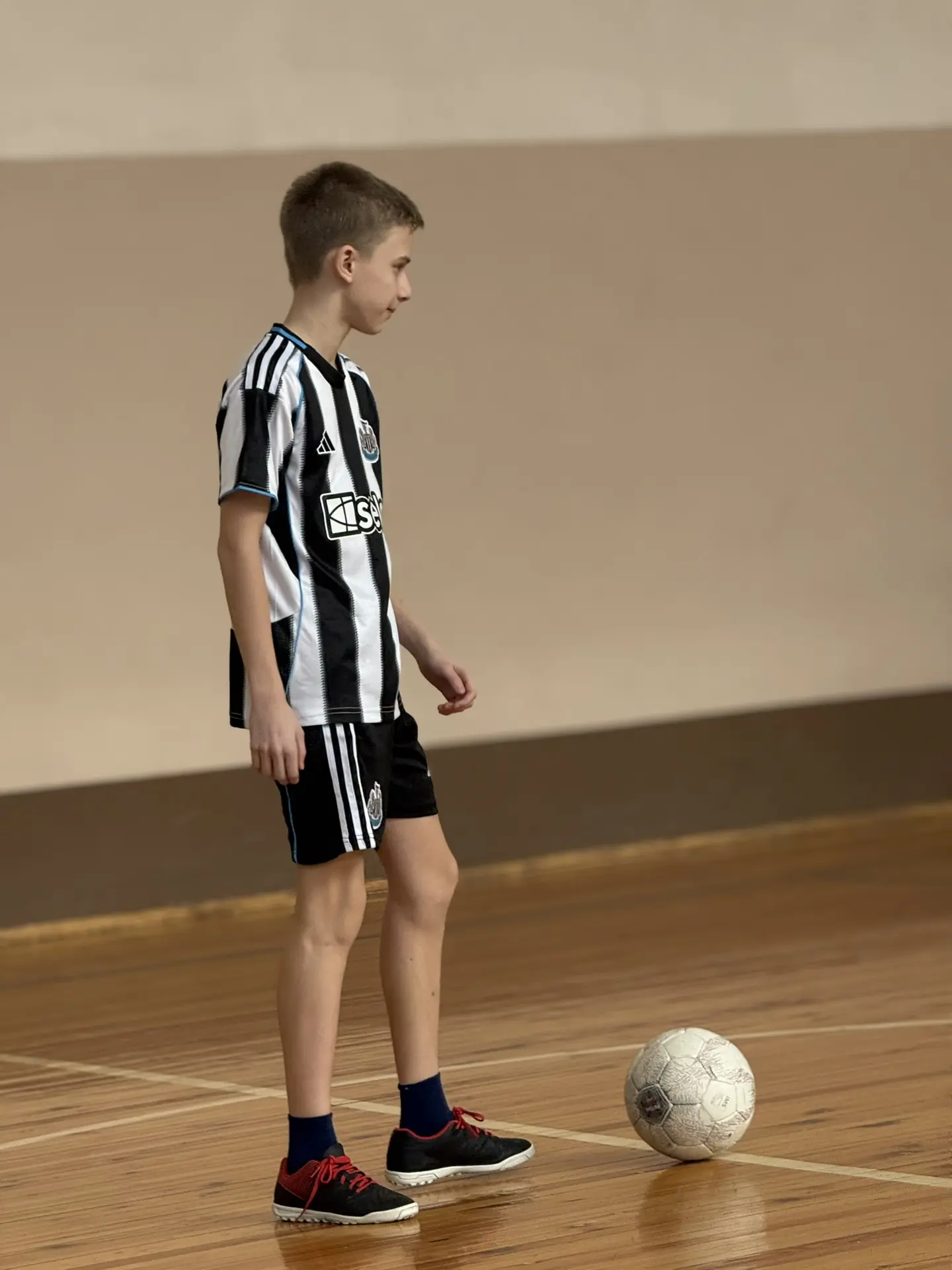 ⚽ Гол! Победа! Эмоции! В нашей гимназии прошел футбольный турнир! 🏆  10 марта спортивный зал преврат