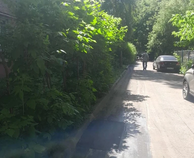 В Долгопрудном продолжается ямочный ремонт
 
Точечное закрытие аварийно-опасных дефектов дорожного п