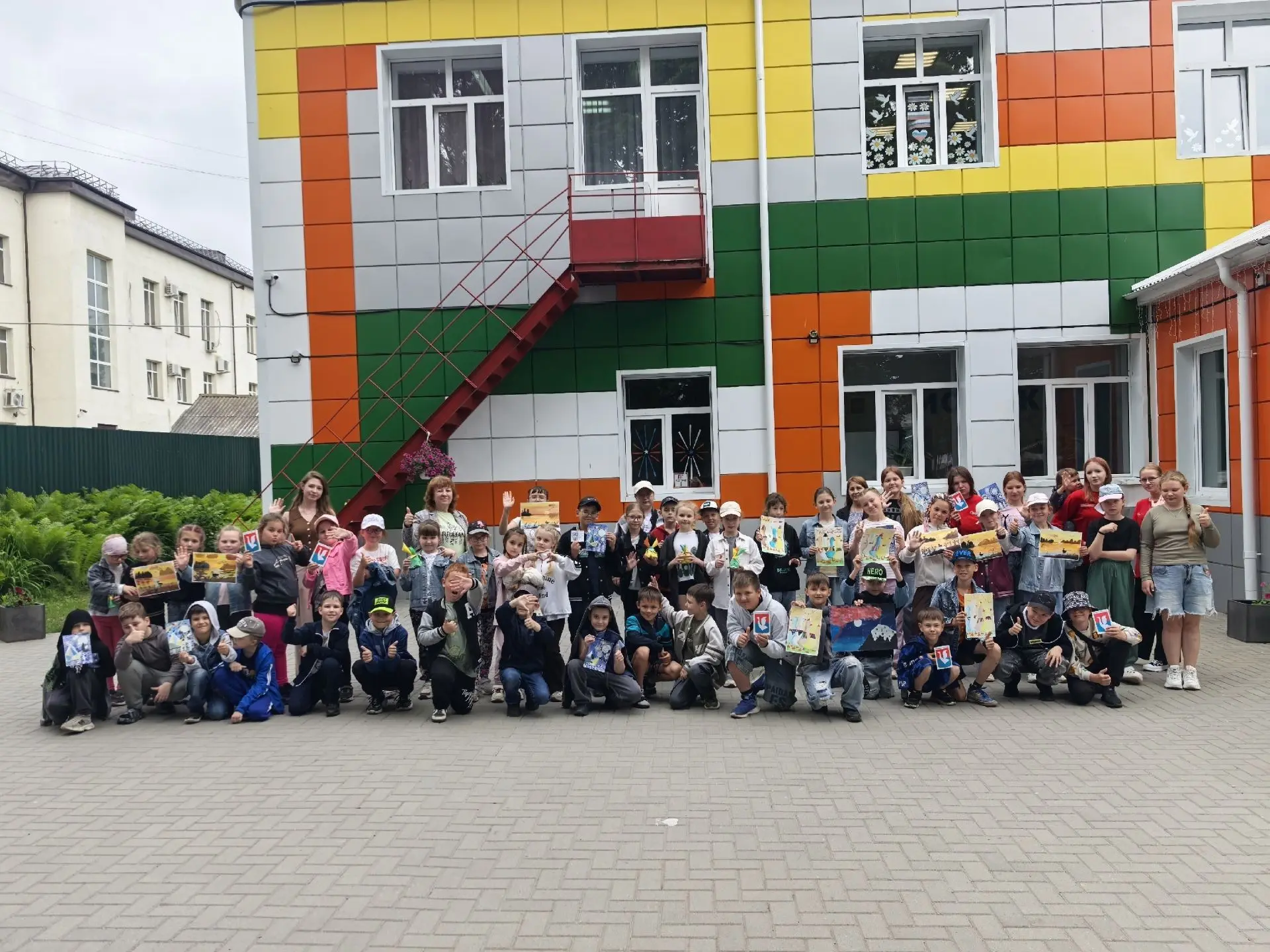 ✨На этой неделе наш Центр встречал гостей на тематической программе «Город хрустальных мастеров». К 