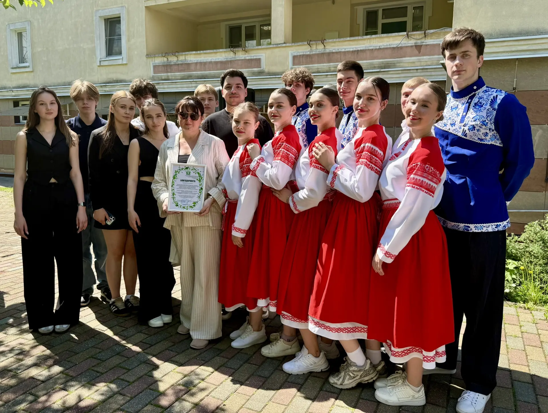 🧑🏻‍🎓Волонтёрский клуб «Здесь и сейчас» Факультета международных экономических отношений Финансово