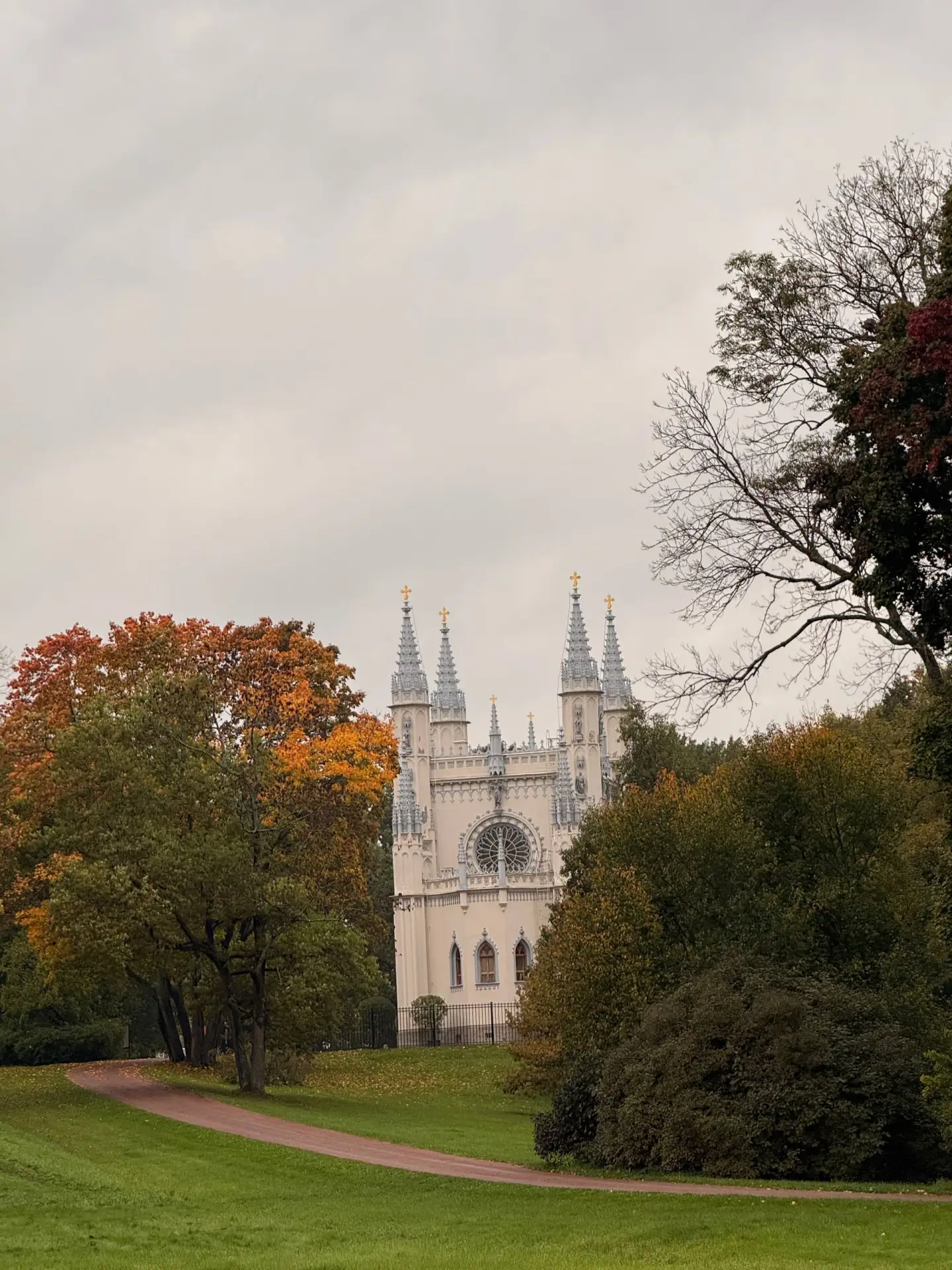 😍 Осень фантастически украсила парк Александрия в Петергофе
