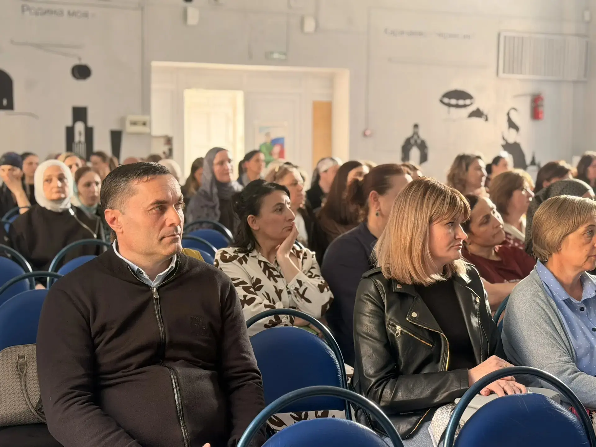 🏫 В лицее прошло общешкольное родительское собрание  ⏰ Перед летними каникулами в лицее состоялось р