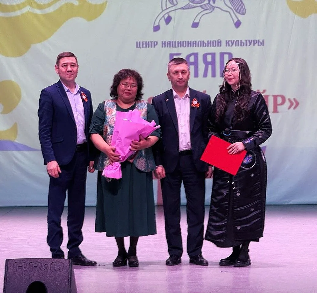 «БАЯРАЙ НАЙР»  Отчётный концерт центра национальной культуры «Баяр» стал настоящим творческим событи