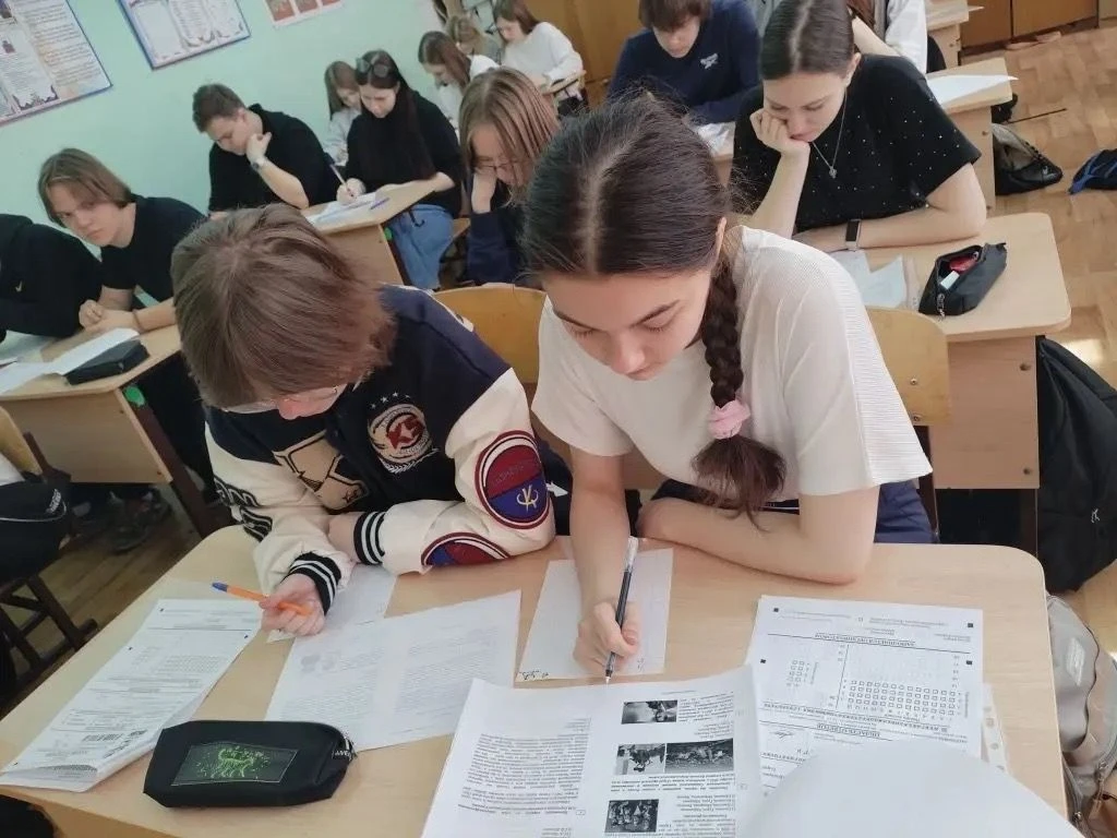 «Диктант Победы» в нашей школе
Сегодня, 24 апреля 2026 года, наша школа с гордостью приняла эстафету