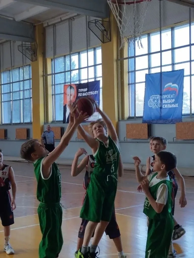 🏀Итоги турнира памяти Льва Геннадьевича Панаева  В нашем городе прошел турнир по баскетболу, посвяще