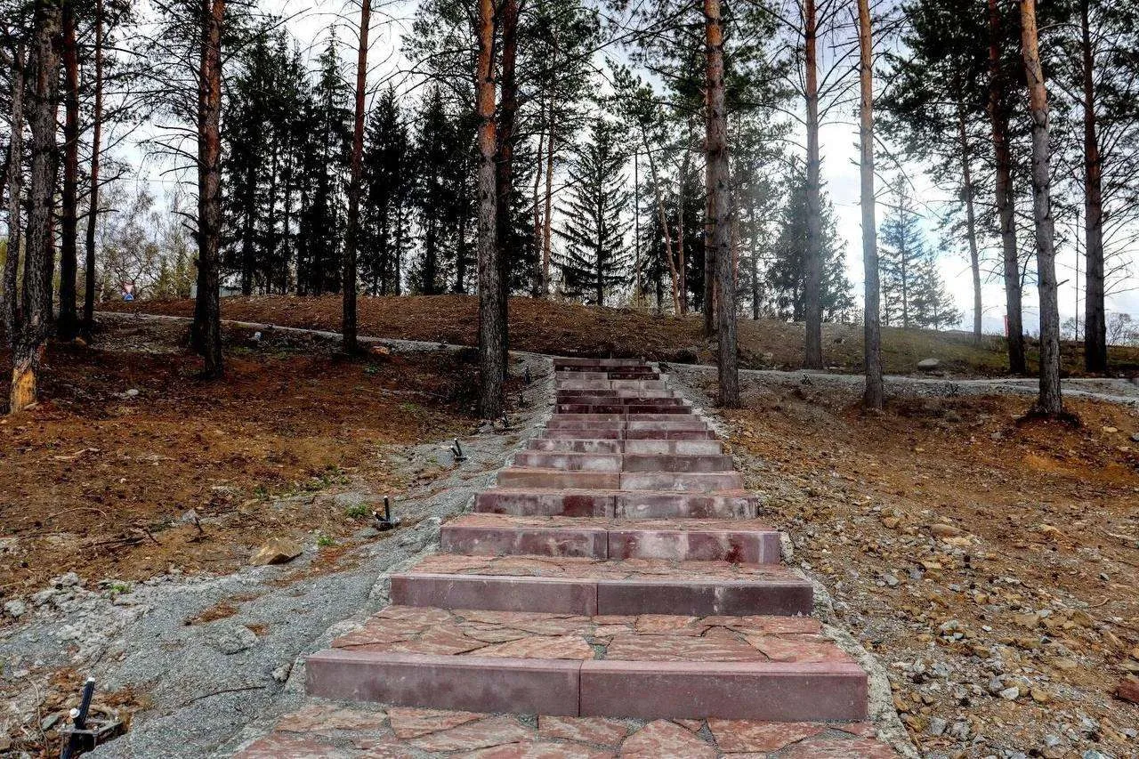 Новое место для отдыха в самом центре Кемерова готовится к открытию.  🌲 Парк планируют открыть уже э