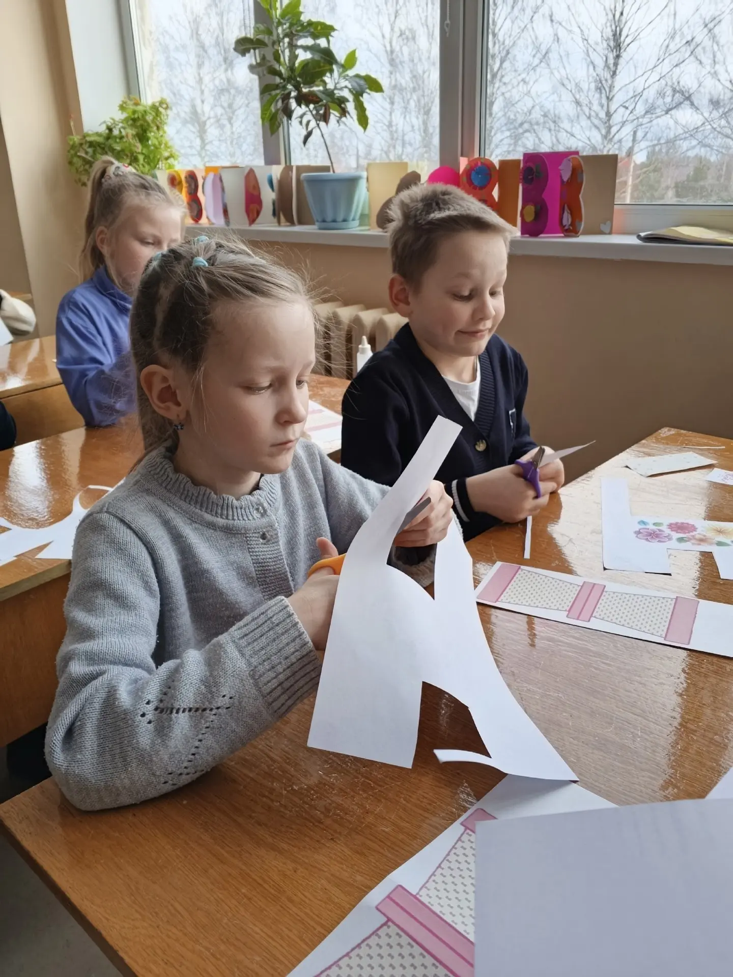 🎀 Замечательный мастер-класс был проведен в преддверии 8 Марта Палкинской детской школой искусств с
