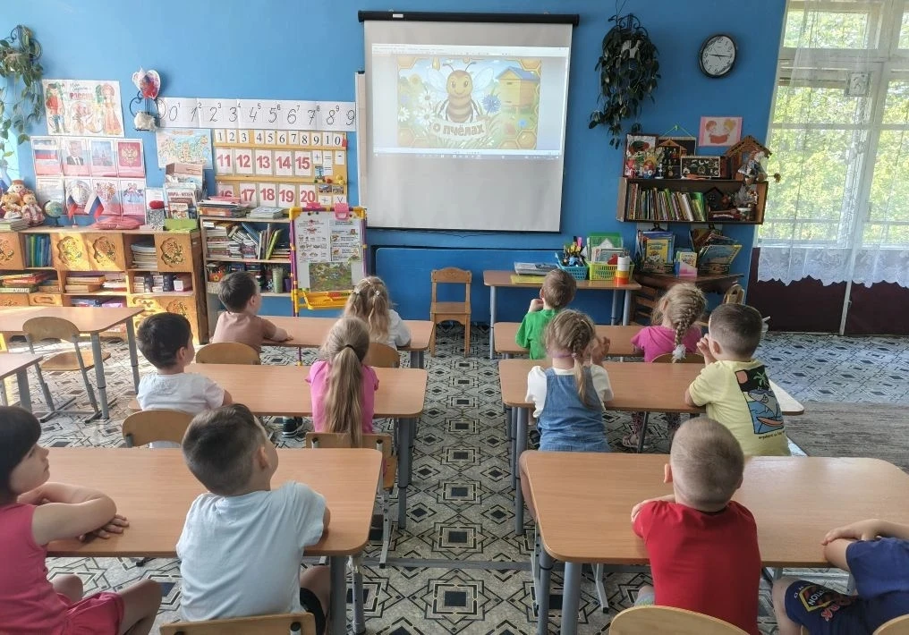 20 мая отмечается "Всемирный день пчёл🐝" Это полезное насекомое, которое трудится на п...