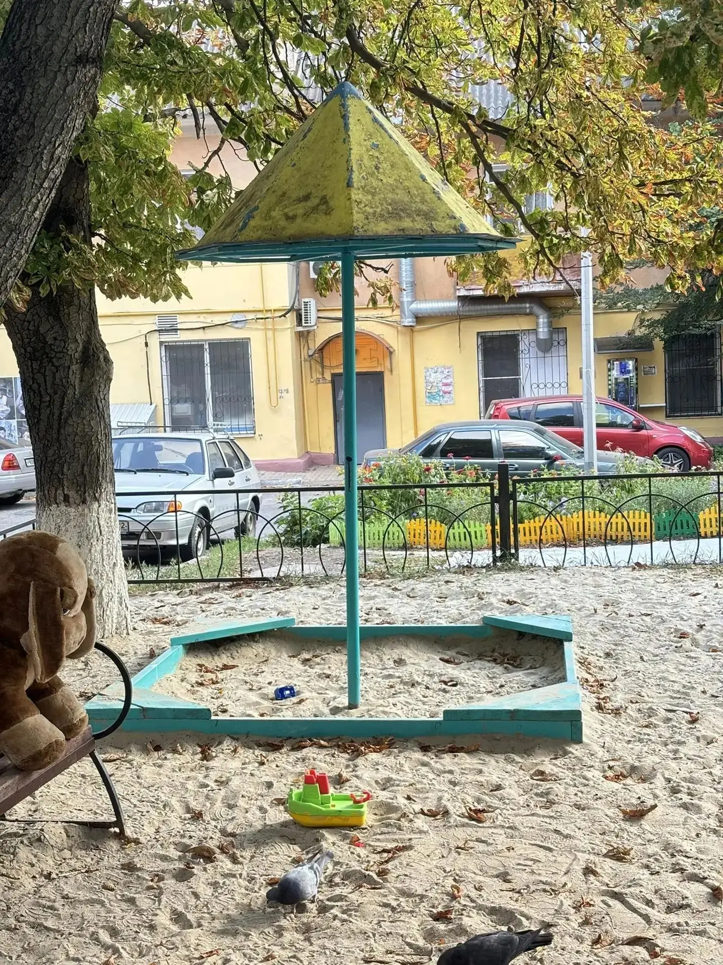 🏚 В центре Белгорода жители просят нормальную детскую площадку