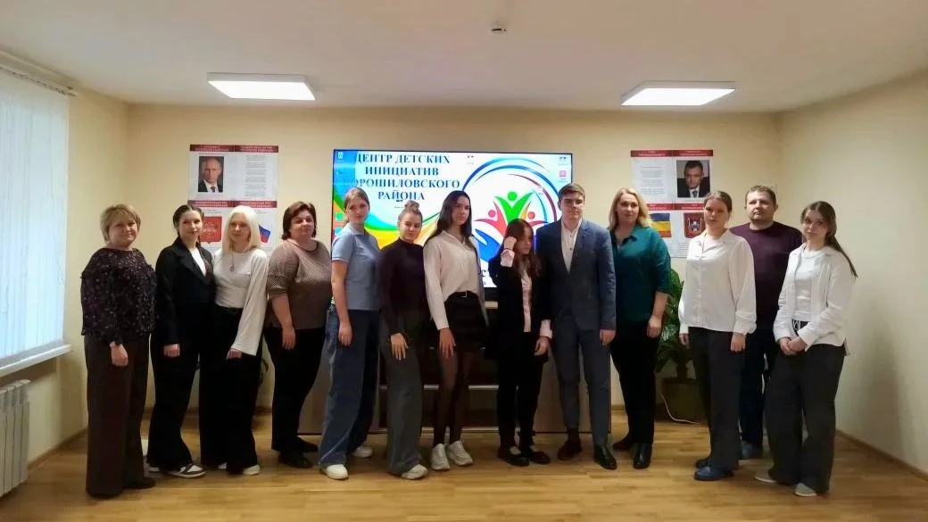 🏆 Районный этап конкурса «Выбор профессии»    Ученицы МАОУ «Гимназия №34» Серкина Анна и Бирюкова Ал