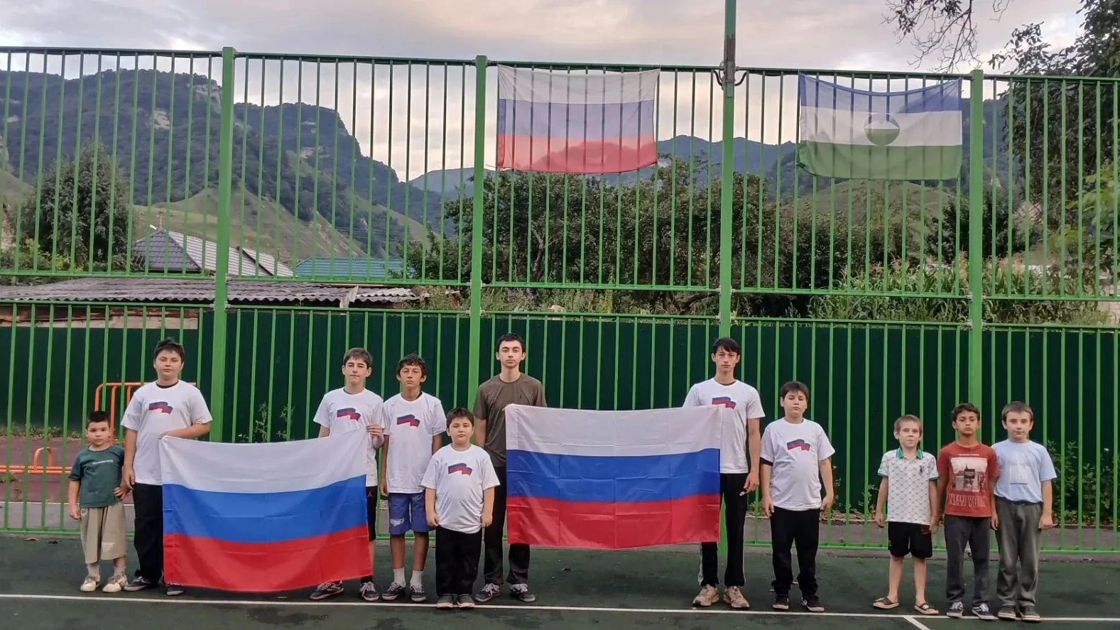 🎉 День Российского флага — это праздник всех поколений россиян, дань уважения истории ...