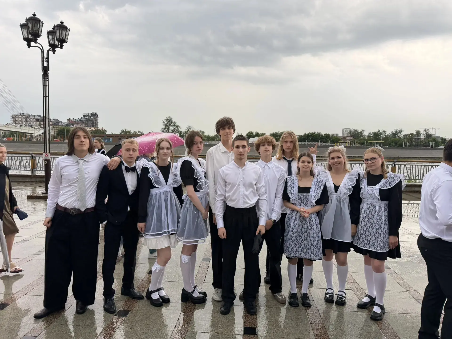 ✨ ТРАДИЦИИ ВЫПУСКНИКОВ ✨

Сегодня, несмотря на капризы погоды, состоялся традиционный вальс на набер
