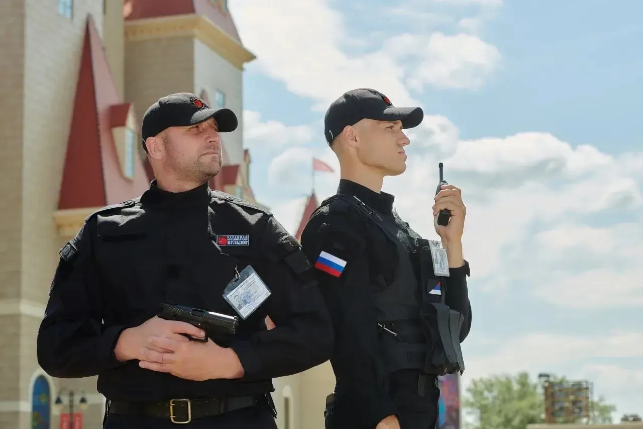 📢 Требуются охранники г.Красноярск!

 ✅ График: 1/2 24 часа
 ✅ Район: мик-он Солнечный, рядом с кот