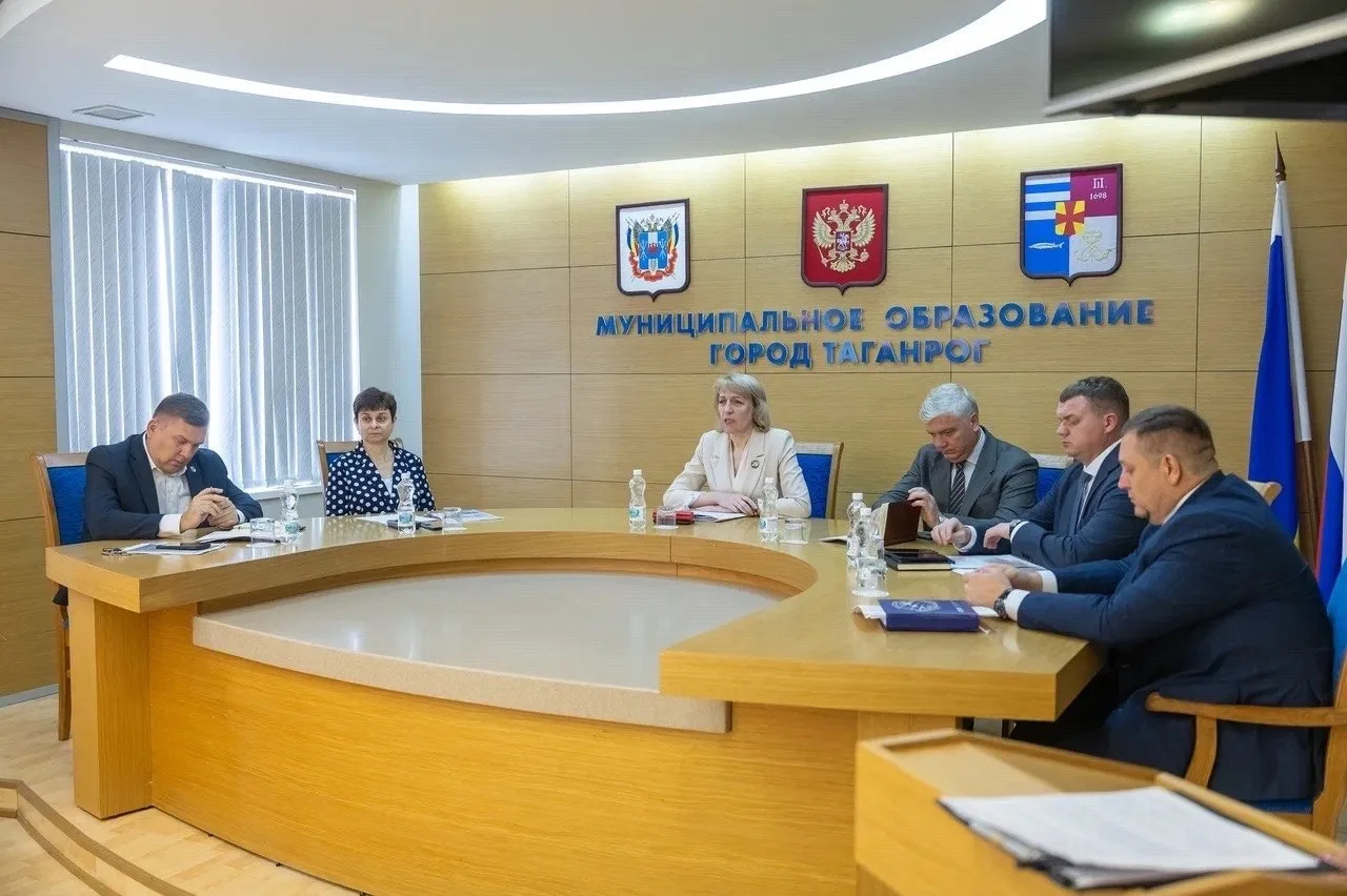 Сегодня планерное совещание началось с рассмотрения оперативной обстановки в городе и л...