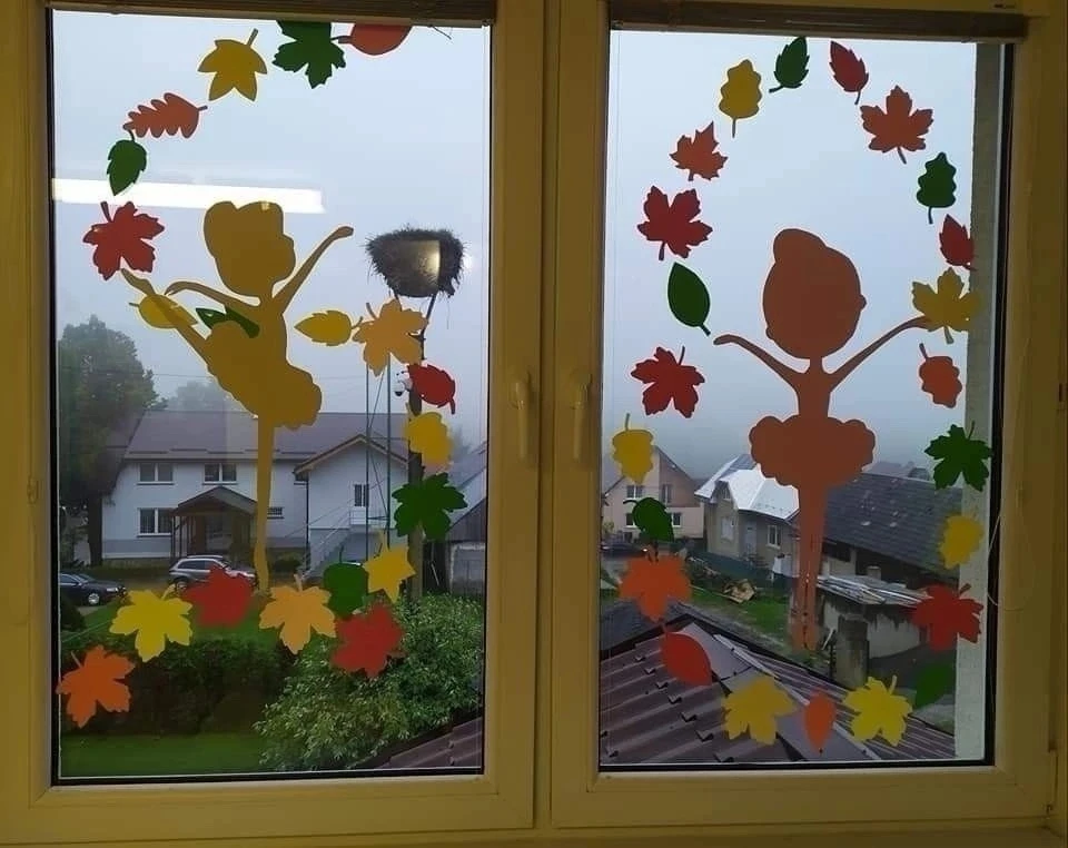 Осеннее оформление на окна🍁