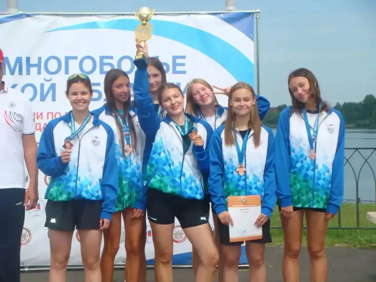 🏆 ПОЗДРАВЛЯЕМ НАШИХ ЧЕМПИОНОК! 🏆
Ученицы нашей школы Ракова Мария и Шадских Ева стали бронзовыми п