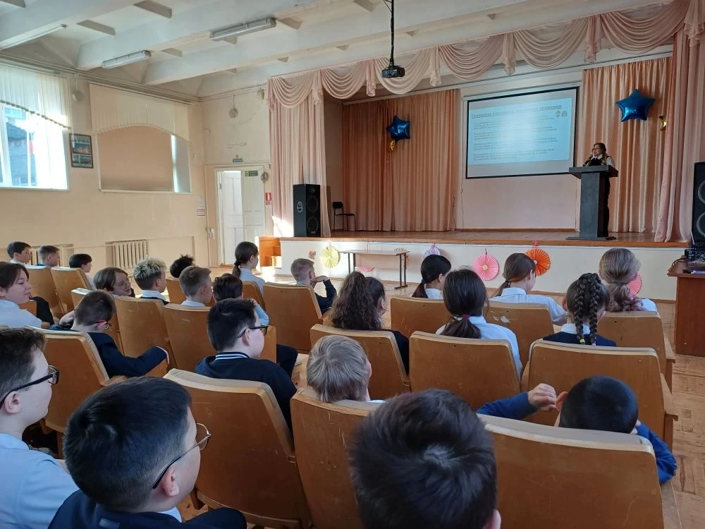 Знатоки ПДД в деле 🚦  На днях ученики нашей школы проверили свою дорожную грамотность на максимум! 🧠