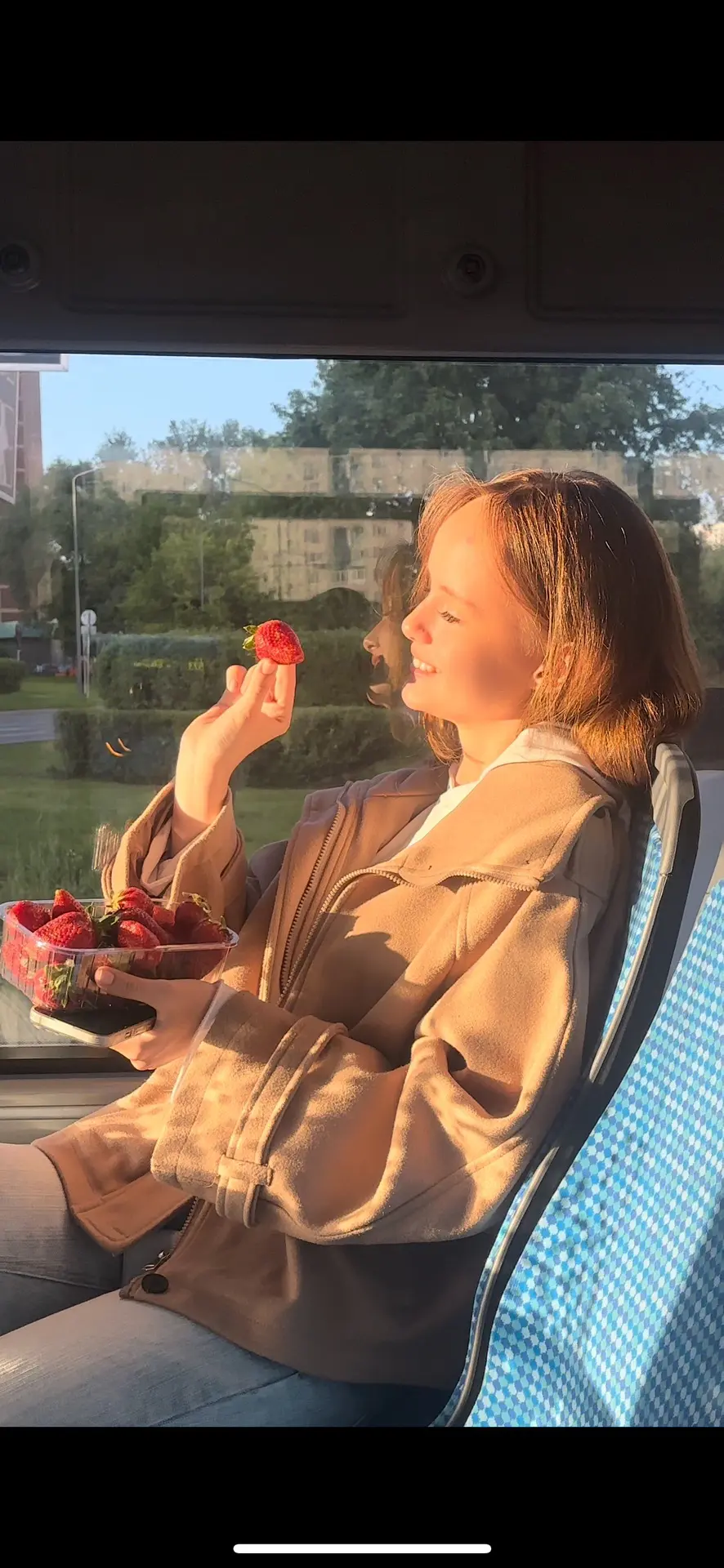 Очень люблю клубничку🍓🍓
Кто уже этим летом ее кушал?